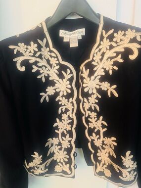 Marie St. Claire Vintage 1980s short jacket 
Size says 14, but more a 8 today.